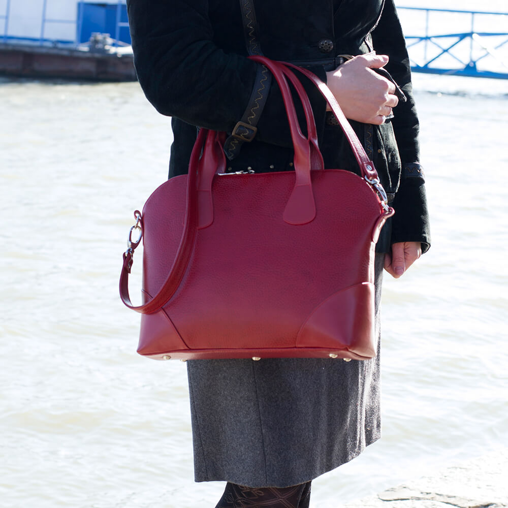 poseta piele rosie