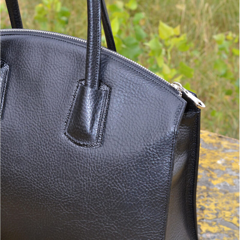 poseta piele neagra