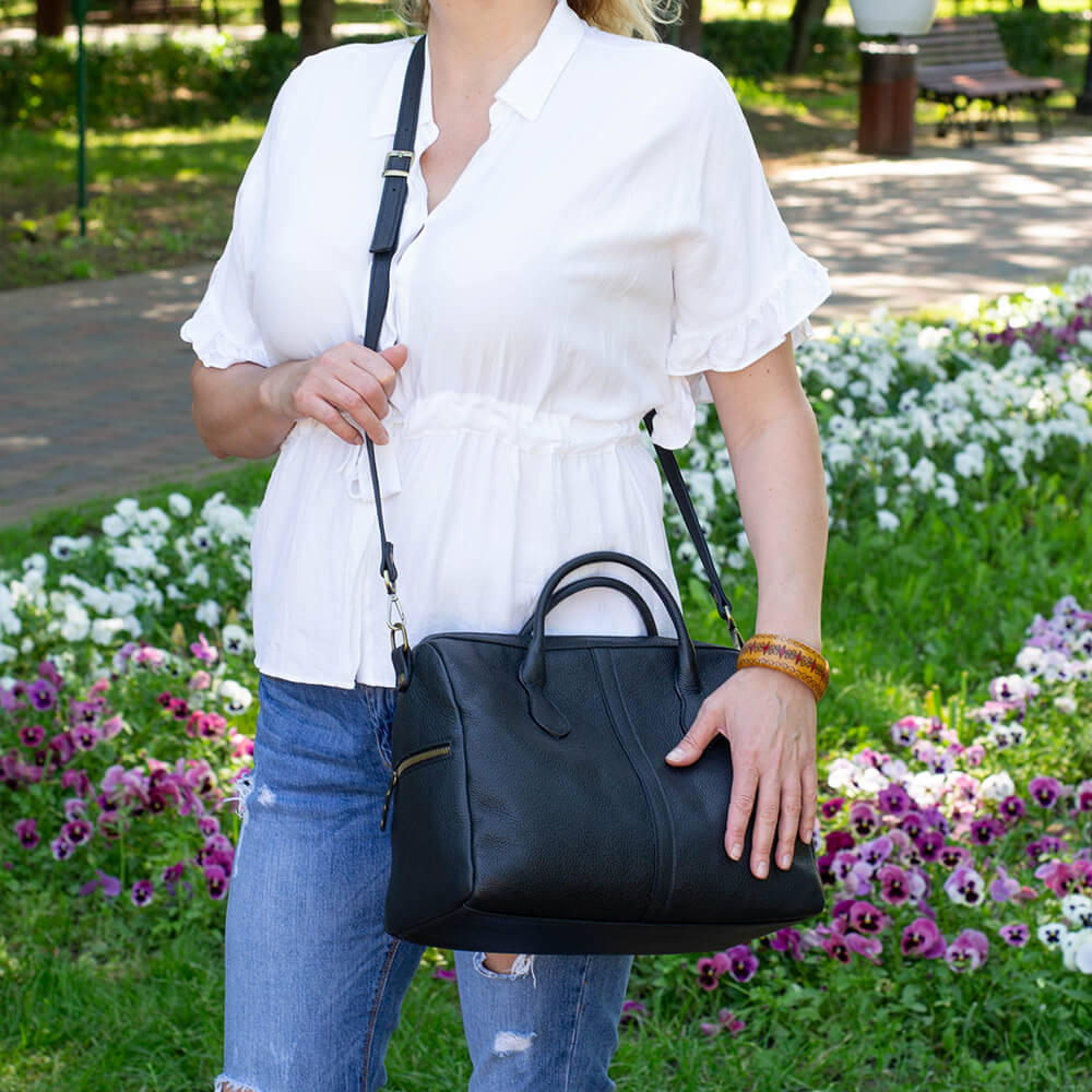poseta neagra din piele naturala
